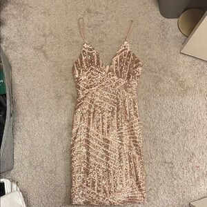 Elegant Sequin Dress in Gold